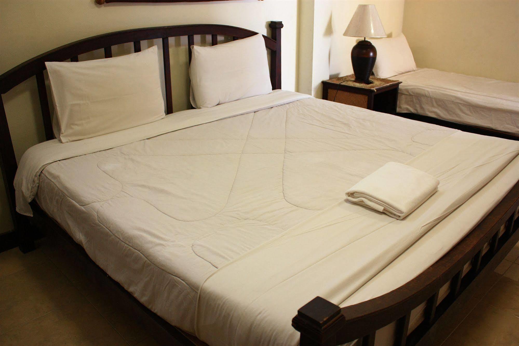 โรงแรมตีฆ้อง - Tri Gong Hotel Chiang Mai Bagian luar foto